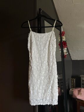 NEW Women's Jennifer Sequined Shift Dress